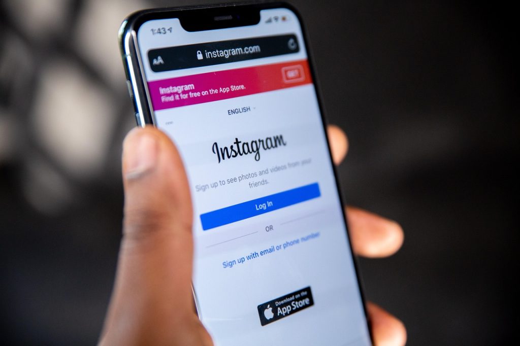 Infografía explicativa del funcionamiento del algoritmo de Instagram para el alcance orgánico