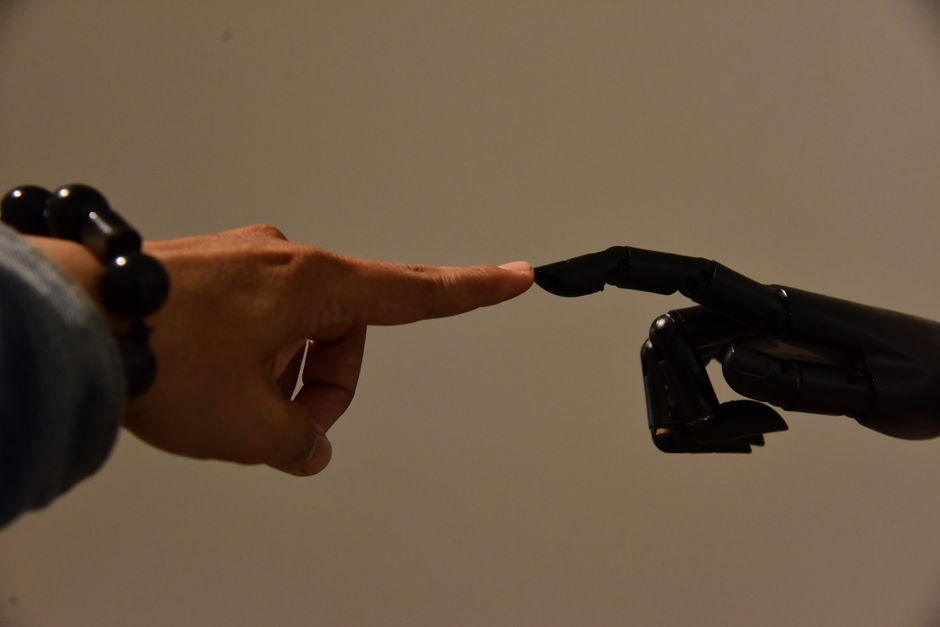 Colaboración entre humano e inteligencia artificial para potenciar la creatividad