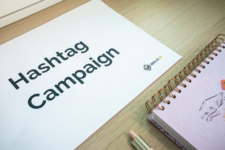 Representación de planificación estratégica con hashtags en Instagram