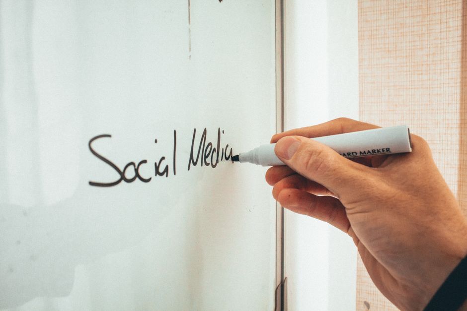 Panel de control de Hootsuite para gestión y programación en Instagram